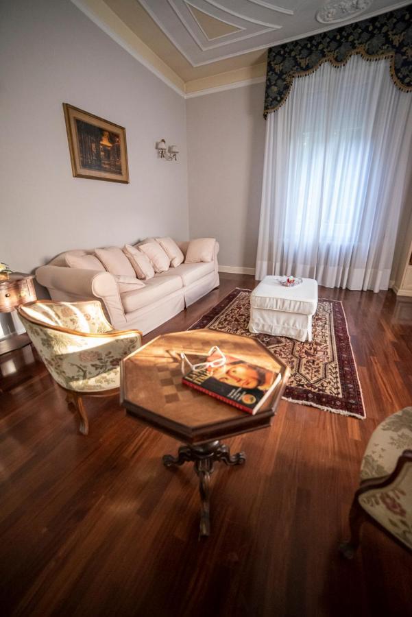 B&B Matteotti Luxury Home Βινιόλα Εξωτερικό φωτογραφία