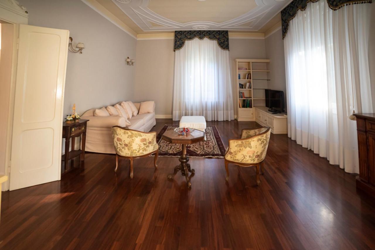 B&B Matteotti Luxury Home Βινιόλα Εξωτερικό φωτογραφία